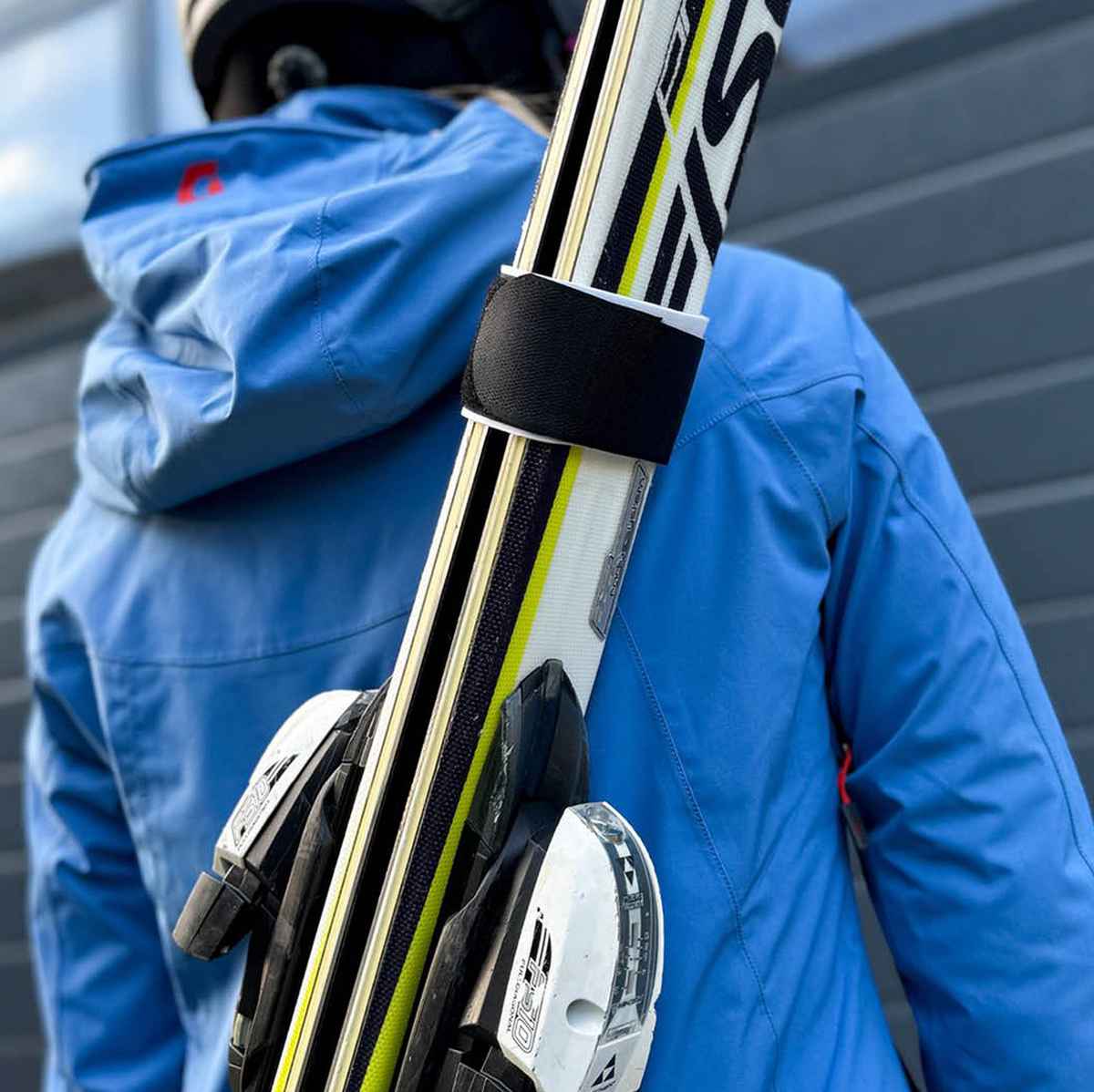 Universeller Skiträger – Skiband mit Klettverschluss – Verstellbar – Schwarz – Bild 6